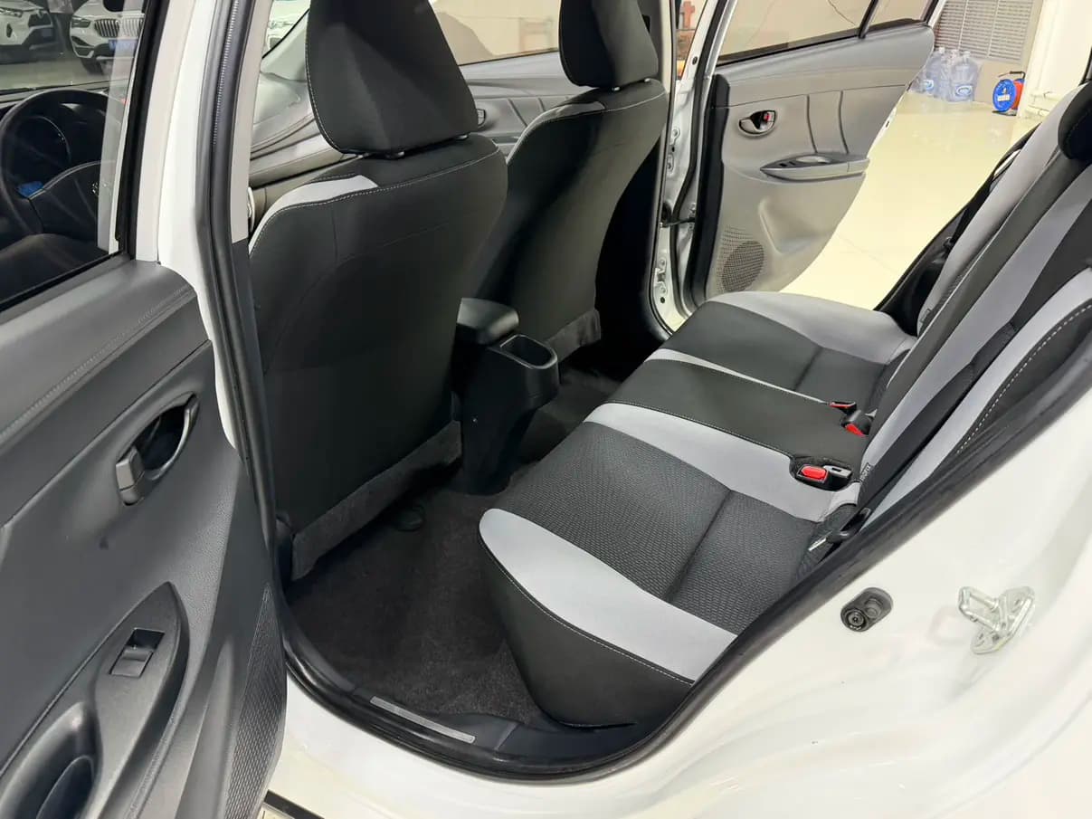 Toyota Yaris L 2021 г. 36132 км. — фото 9