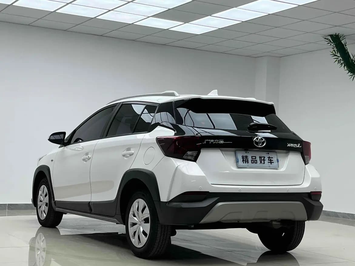 Toyota Yaris L 2022 г. 28134 км. — фото 4
