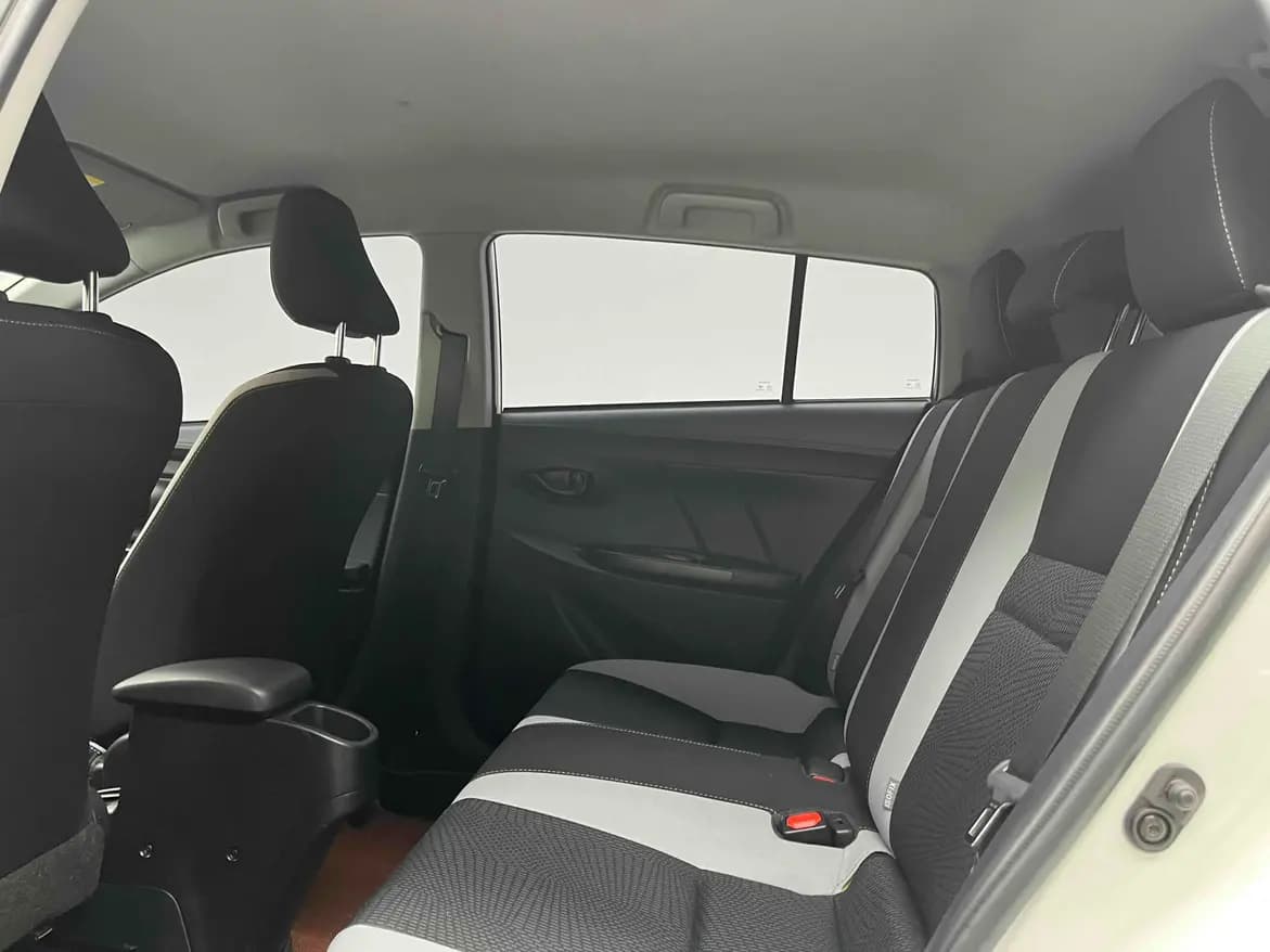 Toyota Yaris L 2022 г. 28134 км. — фото 10