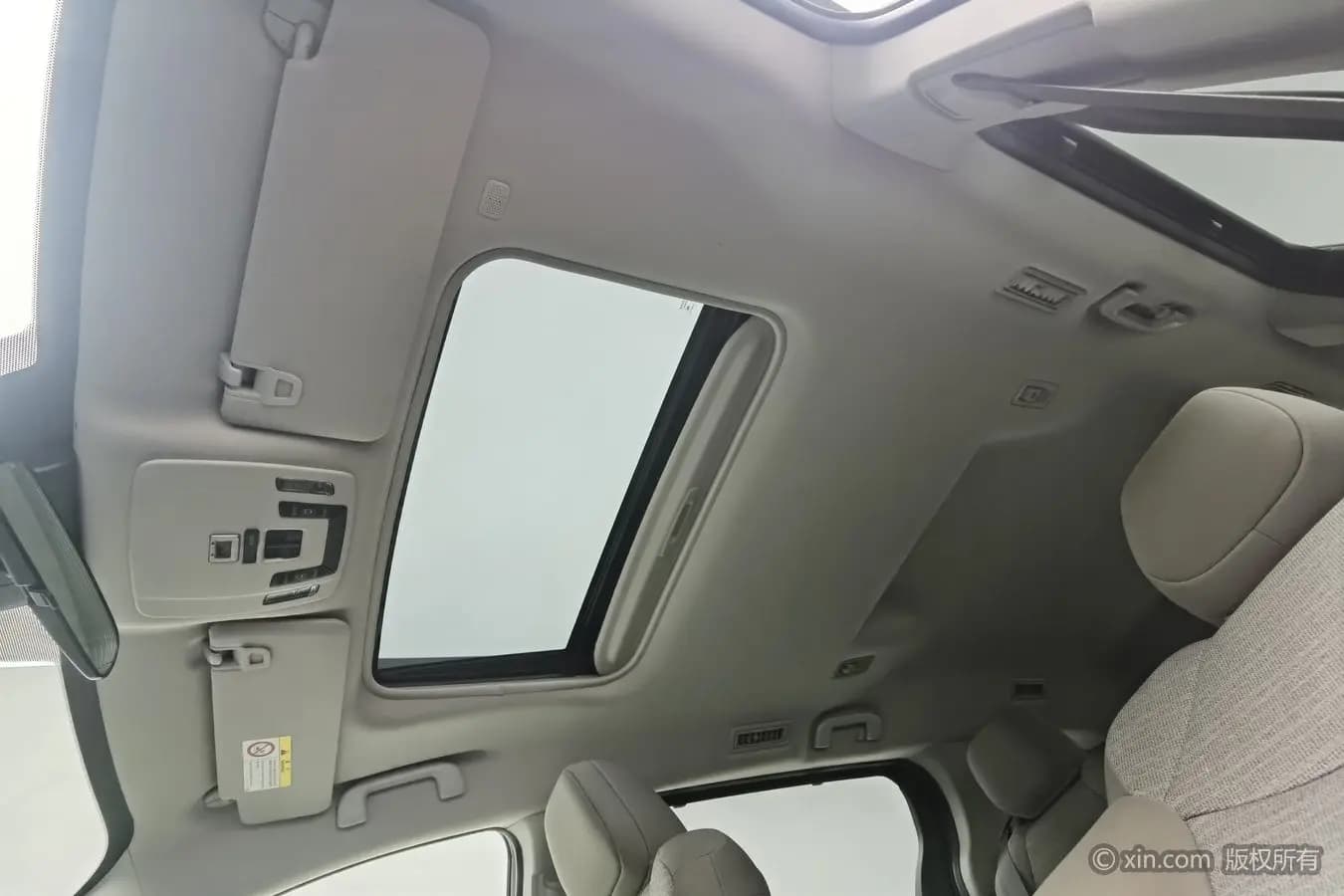 Toyota Sienna 2022 г. 89731 км. — фото 15