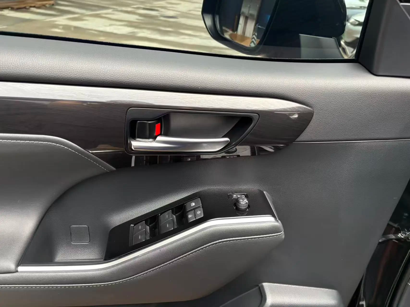 Toyota Crown Kluger 2023 г. 30128 км. — фото 16