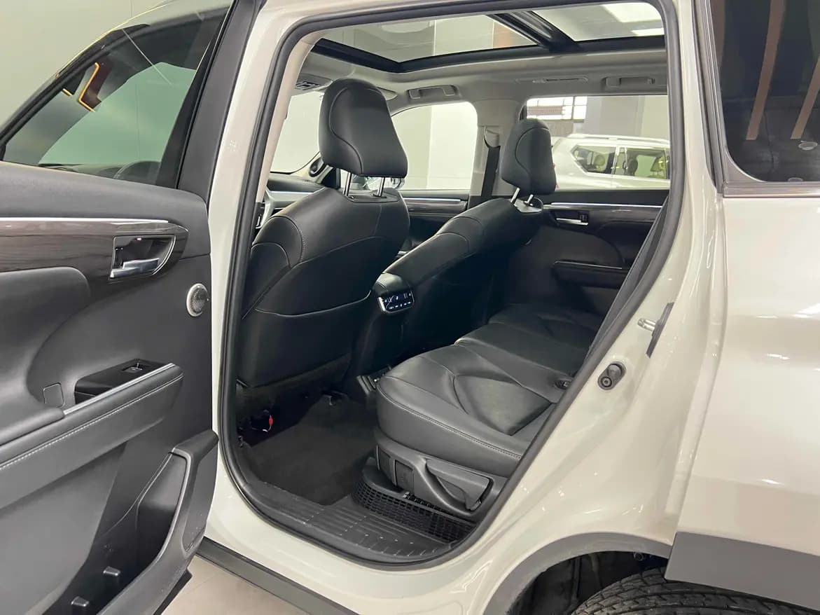 Toyota Highlander 2022 г. 85091 км. — фото 9