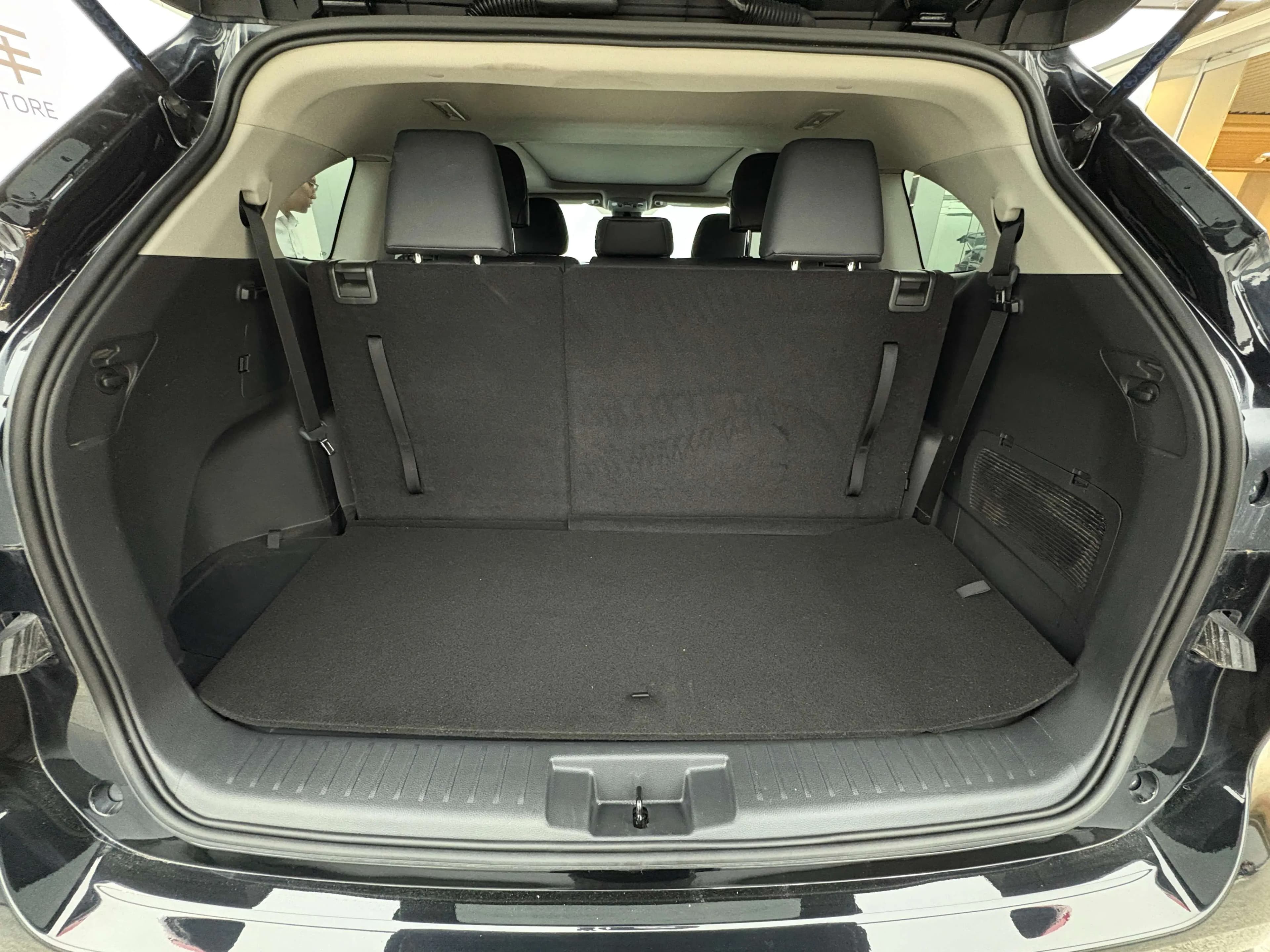 Toyota Highlander 2023 г. 190593 км. — фото 14
