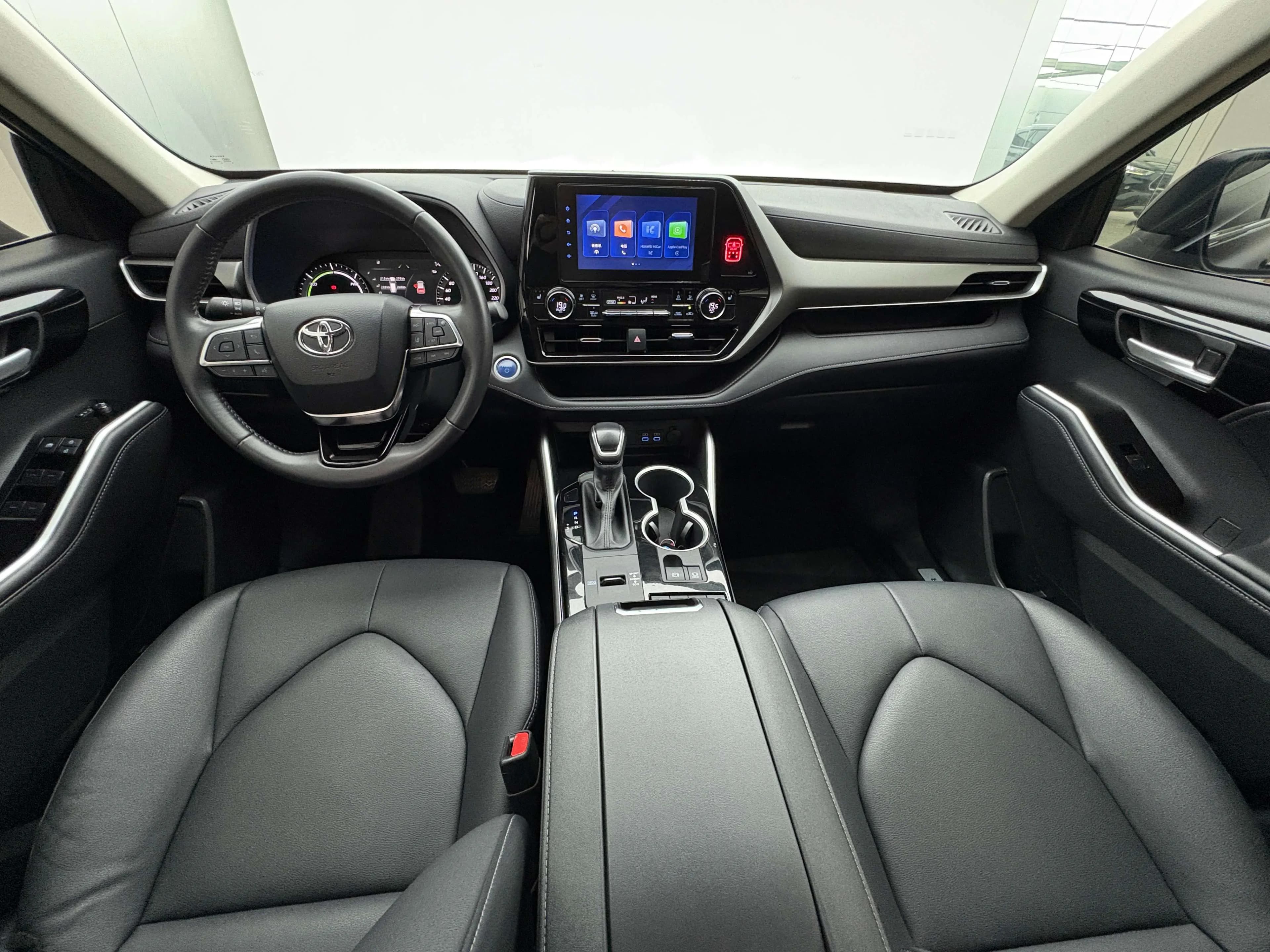 Toyota Highlander 2023 г. 190593 км. — фото 8