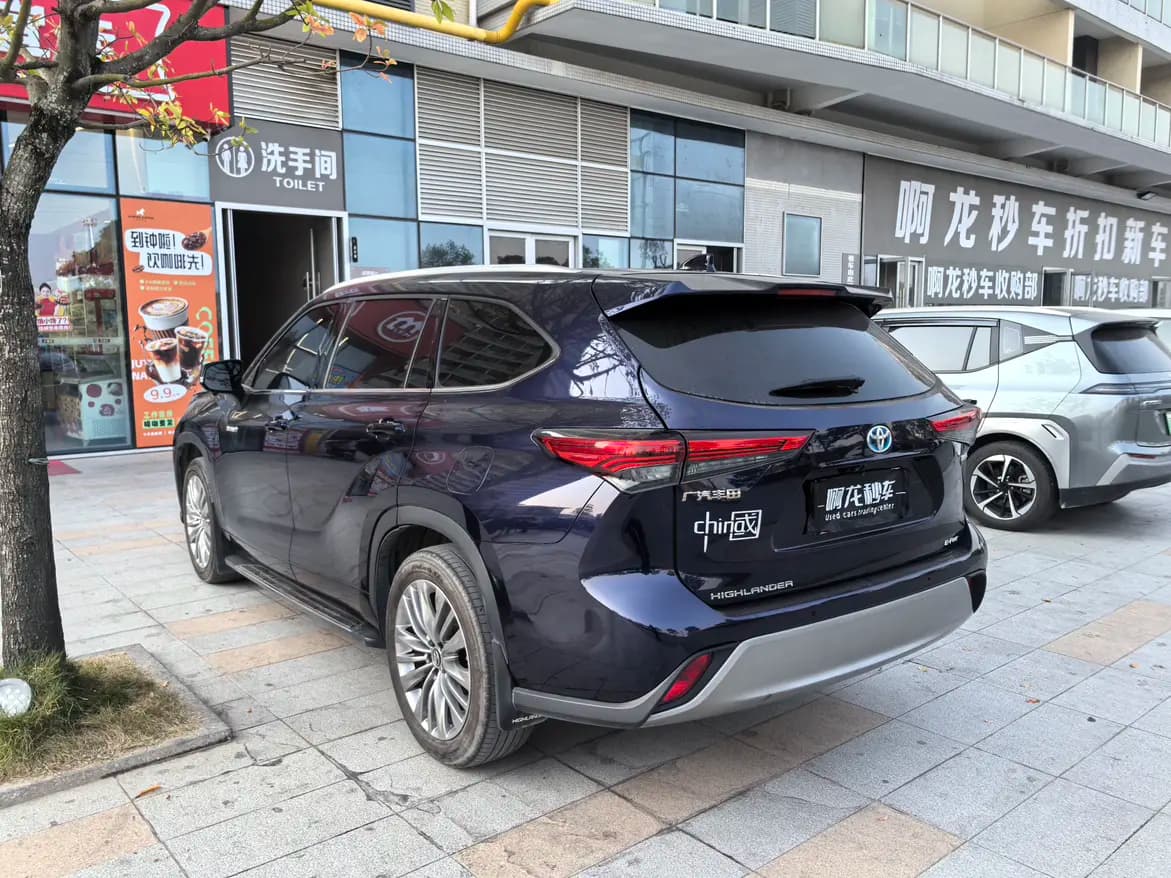 Toyota Highlander 2022 г. 62095 км. — фото 4