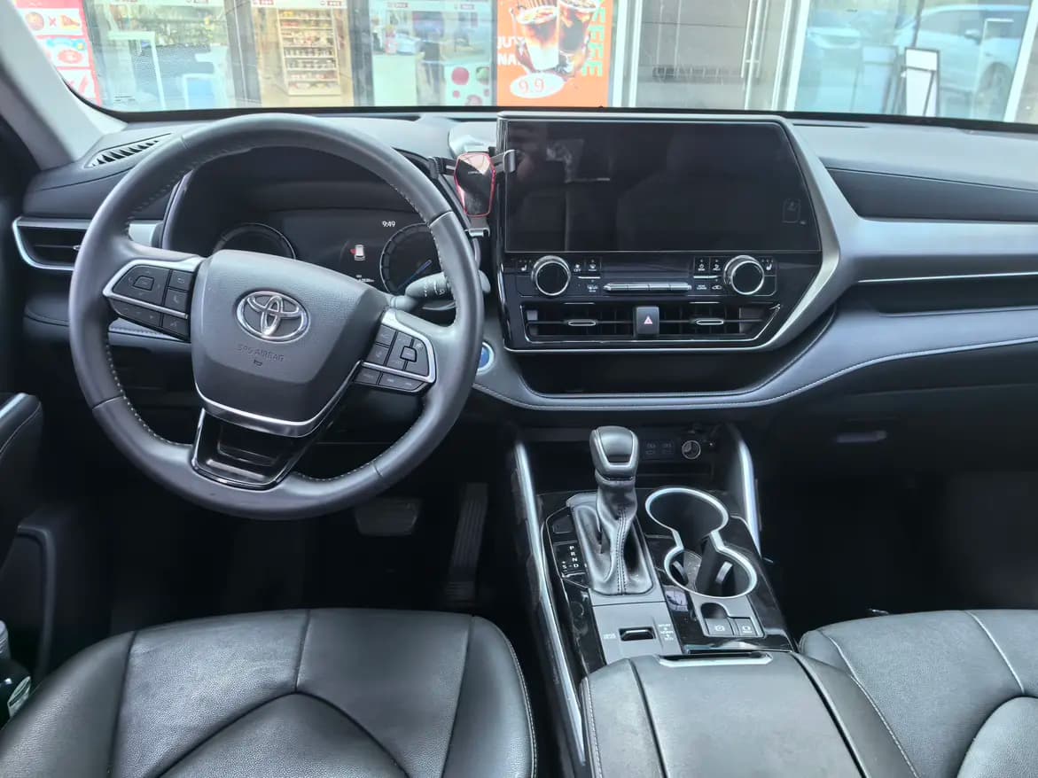 Toyota Highlander 2022 г. 62095 км. — фото 7