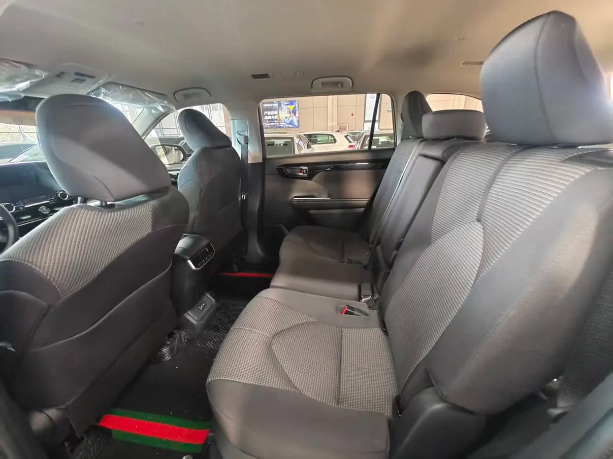 Toyota Highlander 2024 г. 11097 км. — фото 6