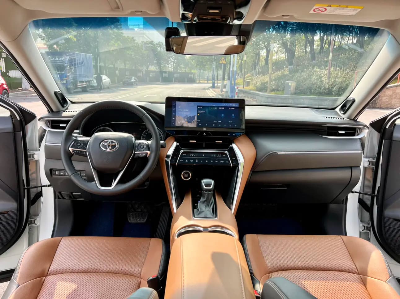 Toyota Venza 2022 г. 50062 км. — фото 20