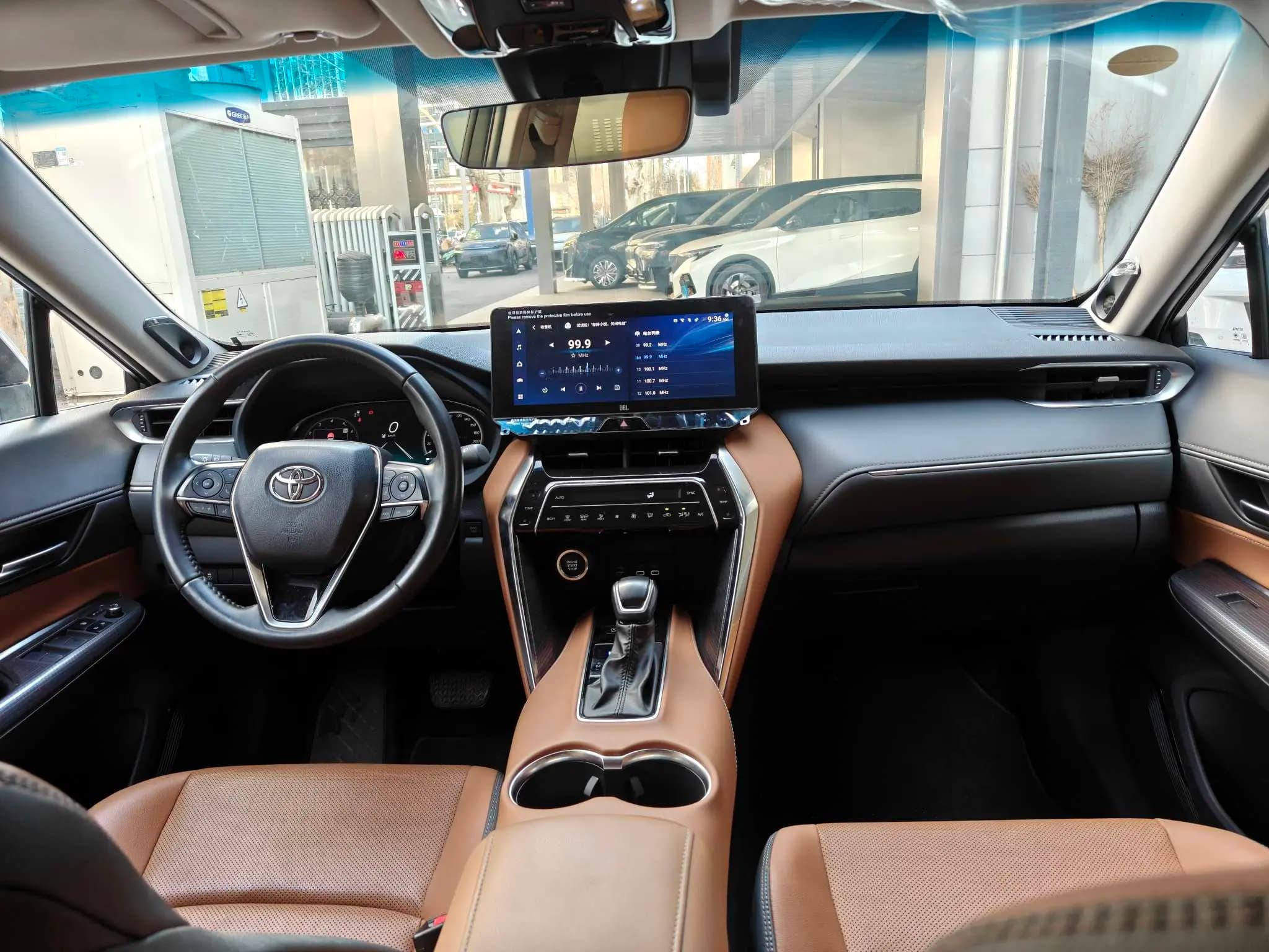 Toyota Venza 2024 г. 18063 км. — фото 13