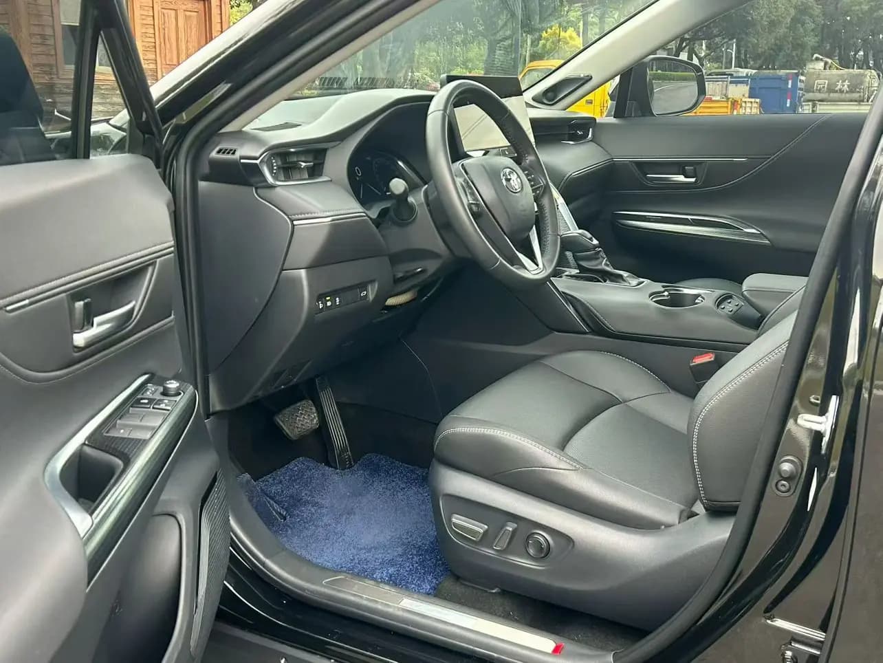 Toyota Venza 2025 г. 5065 км. — фото 7