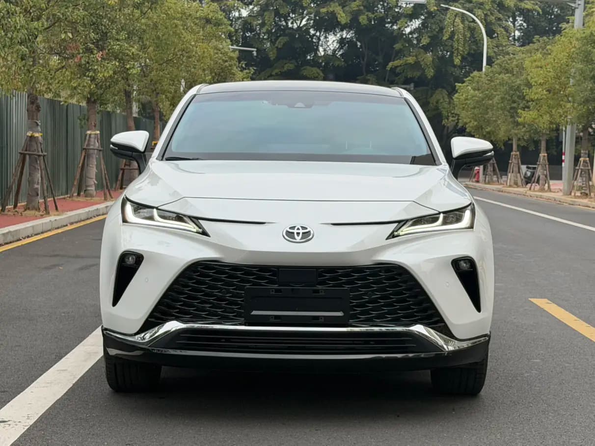 Toyota Venza 2024 г. 26066 км. — фото 2