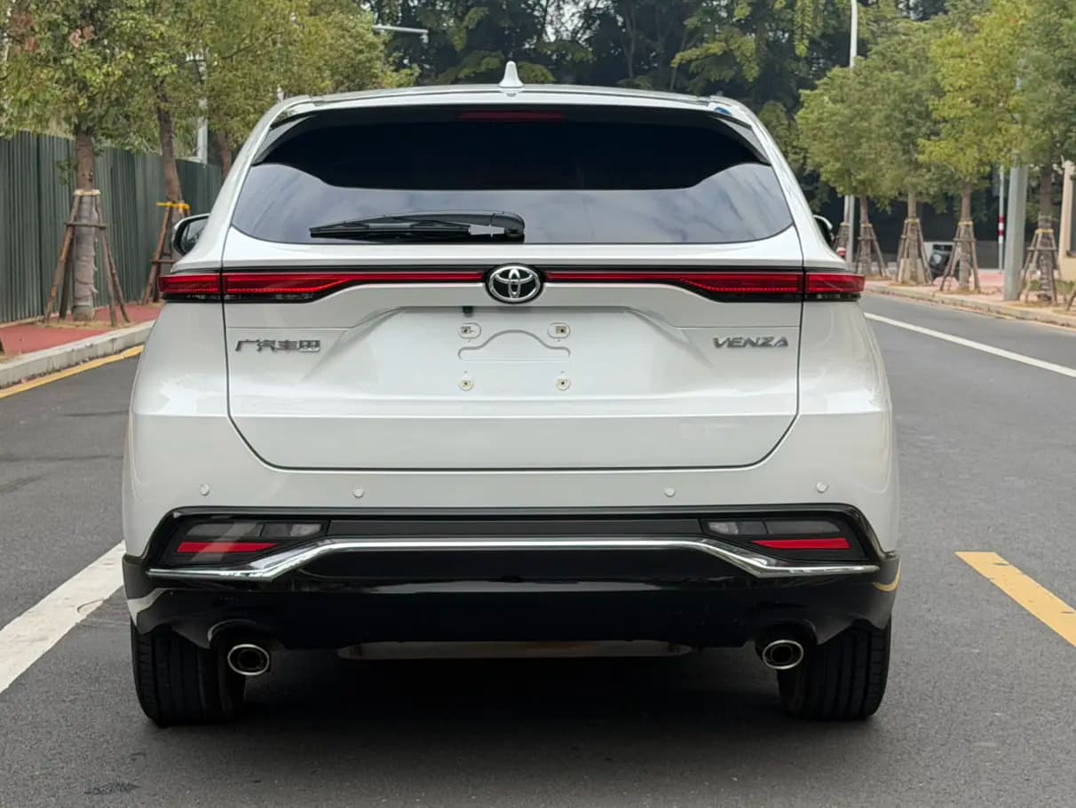 Toyota Venza 2024 г. 26066 км. — фото 4