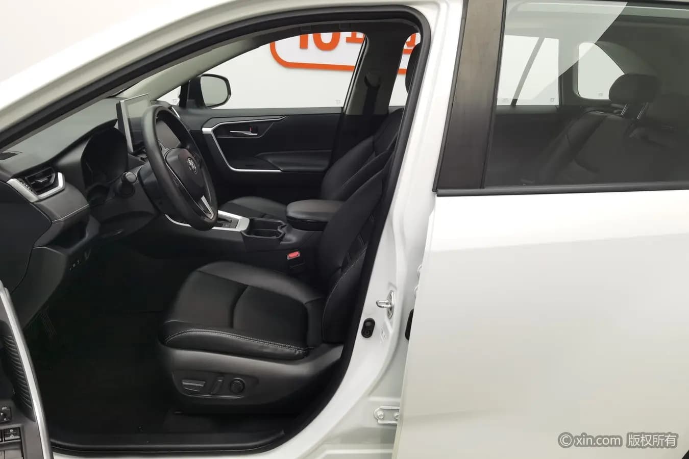 Toyota RAV4 2021 г. 112650 км. — фото 15