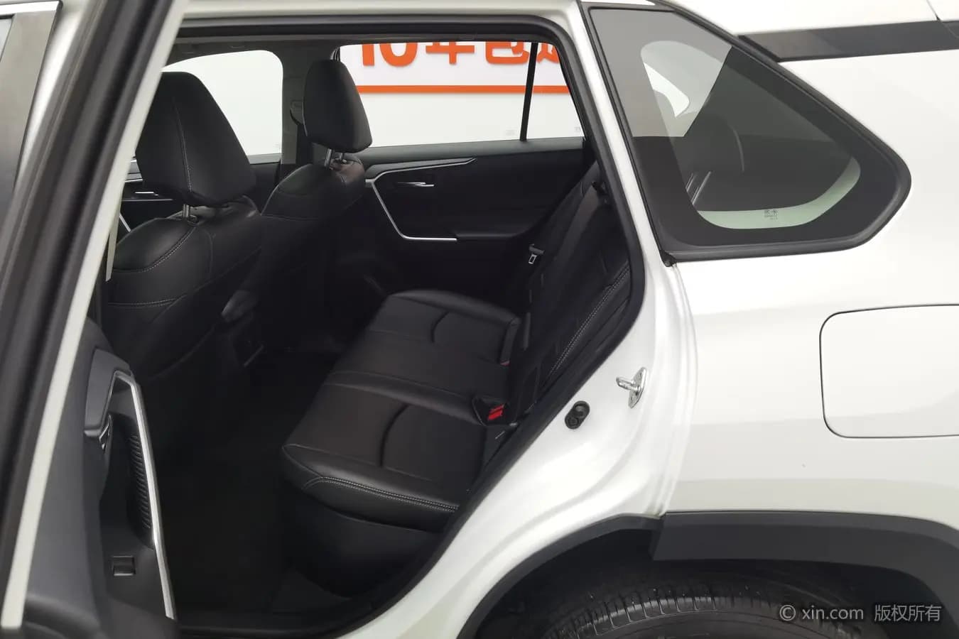 Toyota RAV4 2021 г. 112650 км. — фото 17