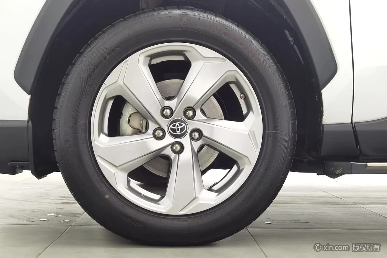 Toyota RAV4 2021 г. 112650 км. — фото 7