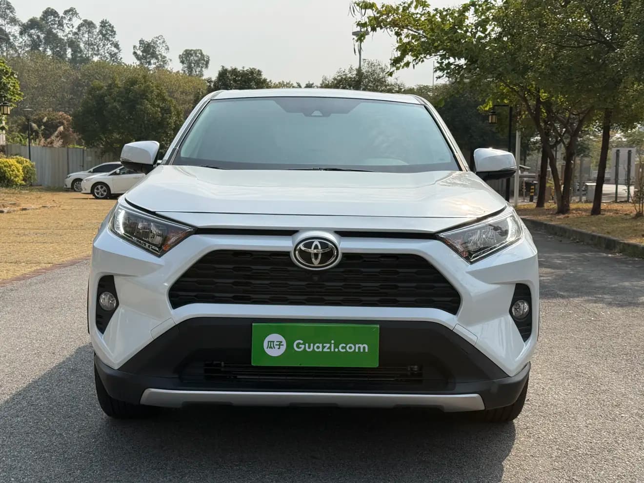 Toyota RAV4 2021 г. 50053 км. — фото 2