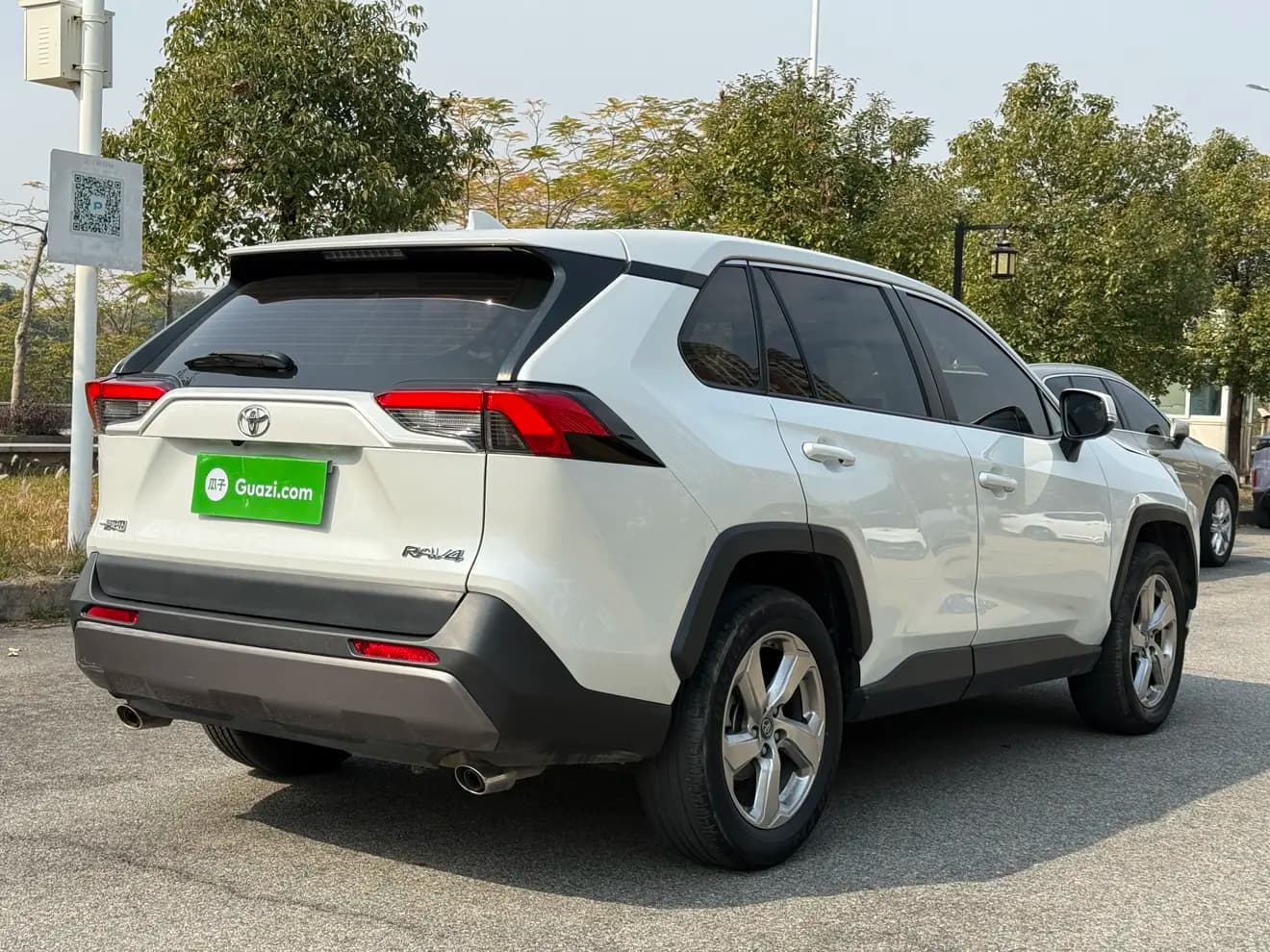 Toyota RAV4 2021 г. 50053 км. — фото 6