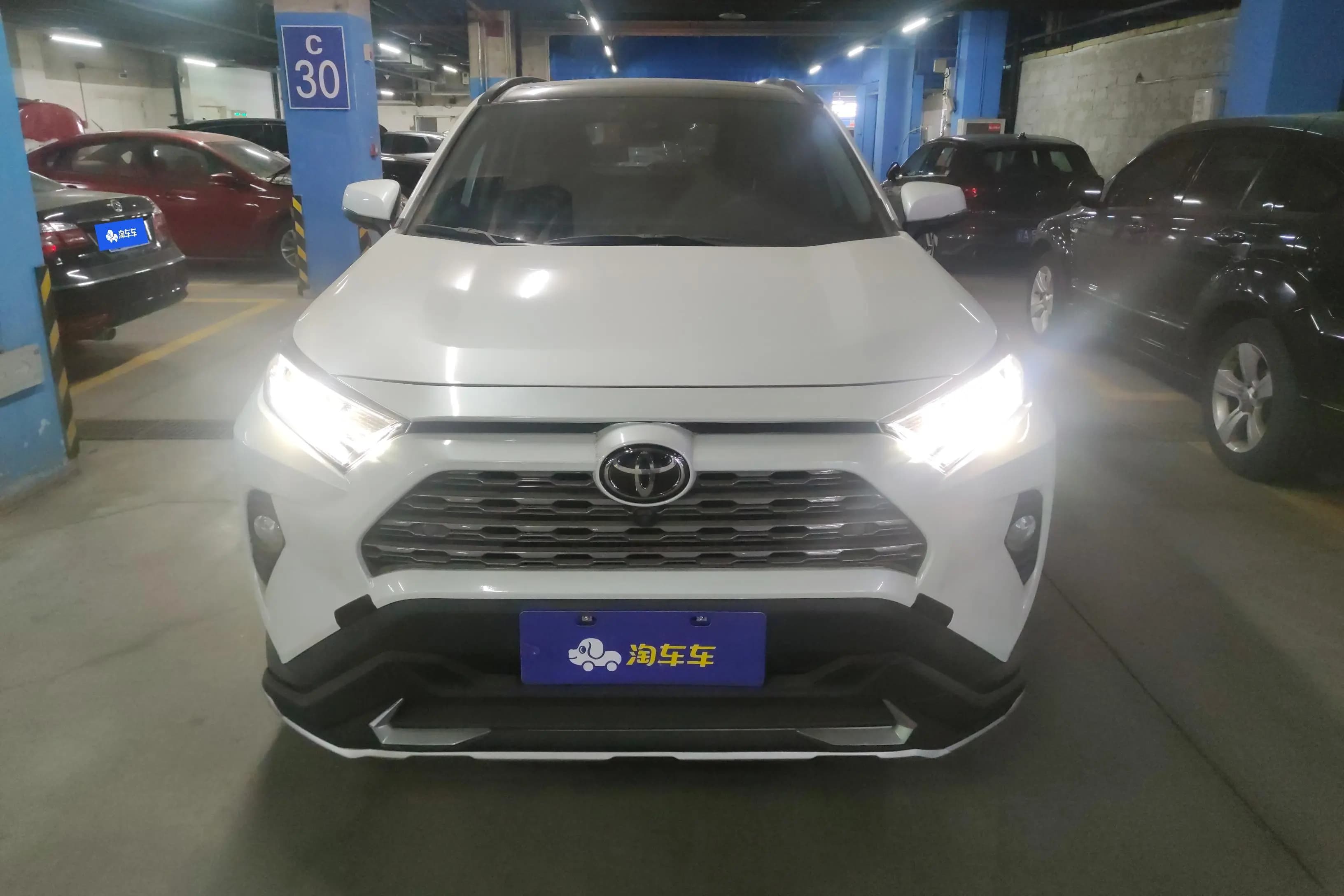 Toyota RAV4 2023 г. 31254 км. — фото 2