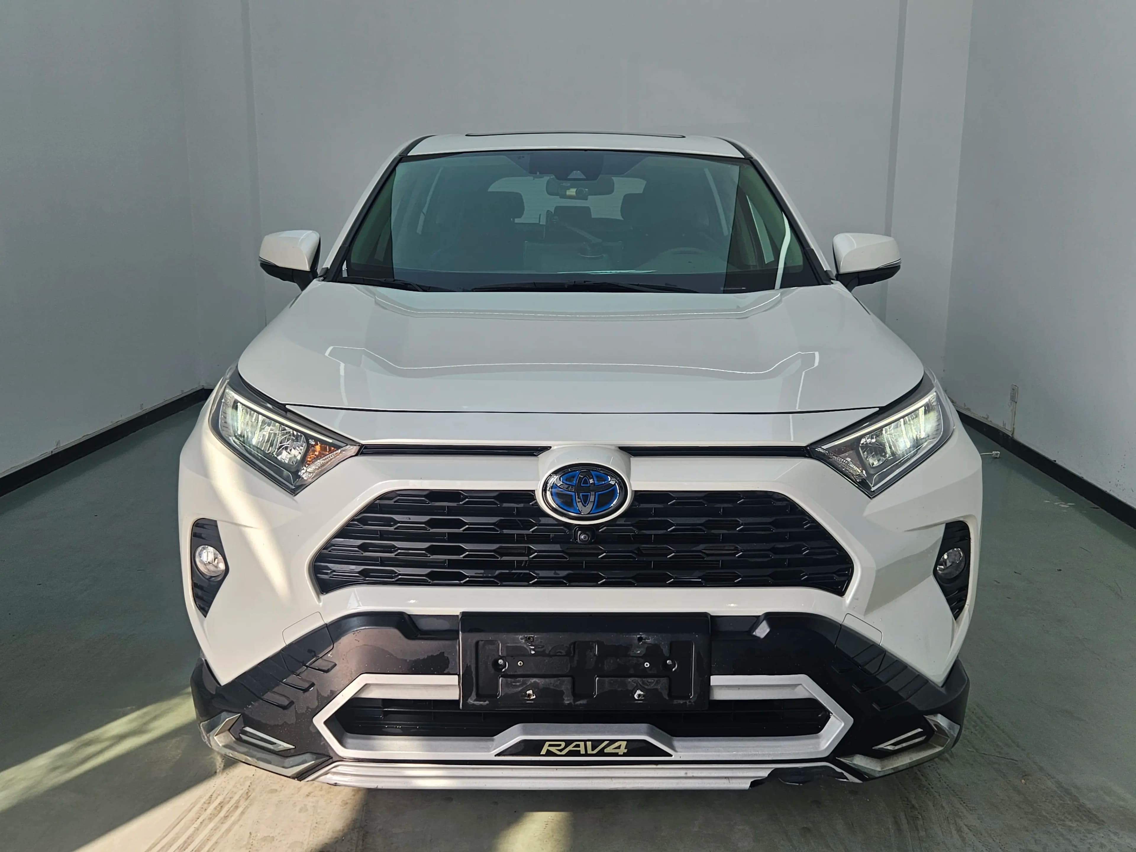 Toyota RAV4 2021 г. 83055 км. — фото 2