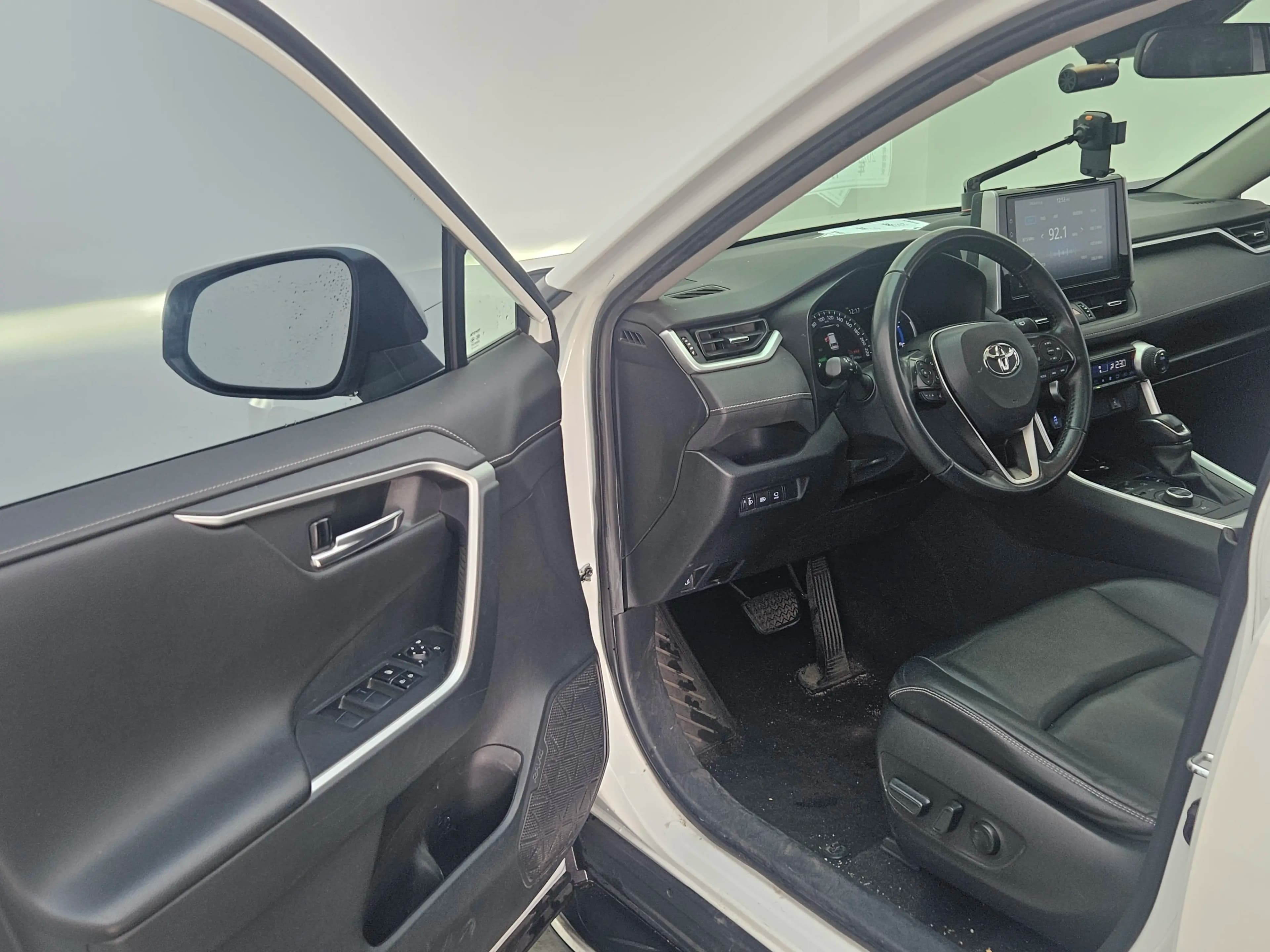 Toyota RAV4 2021 г. 83055 км. — фото 7