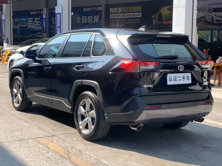 Toyota RAV4 2022 г. 48057 км. — фото 4