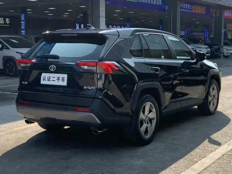 Toyota RAV4 2022 г. 48057 км. — фото 6
