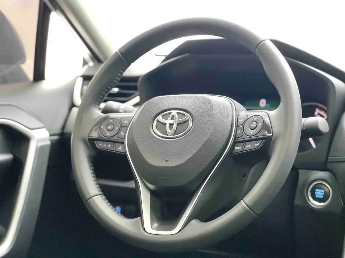 Toyota RAV4 2022 г. 32858 км. — фото 18