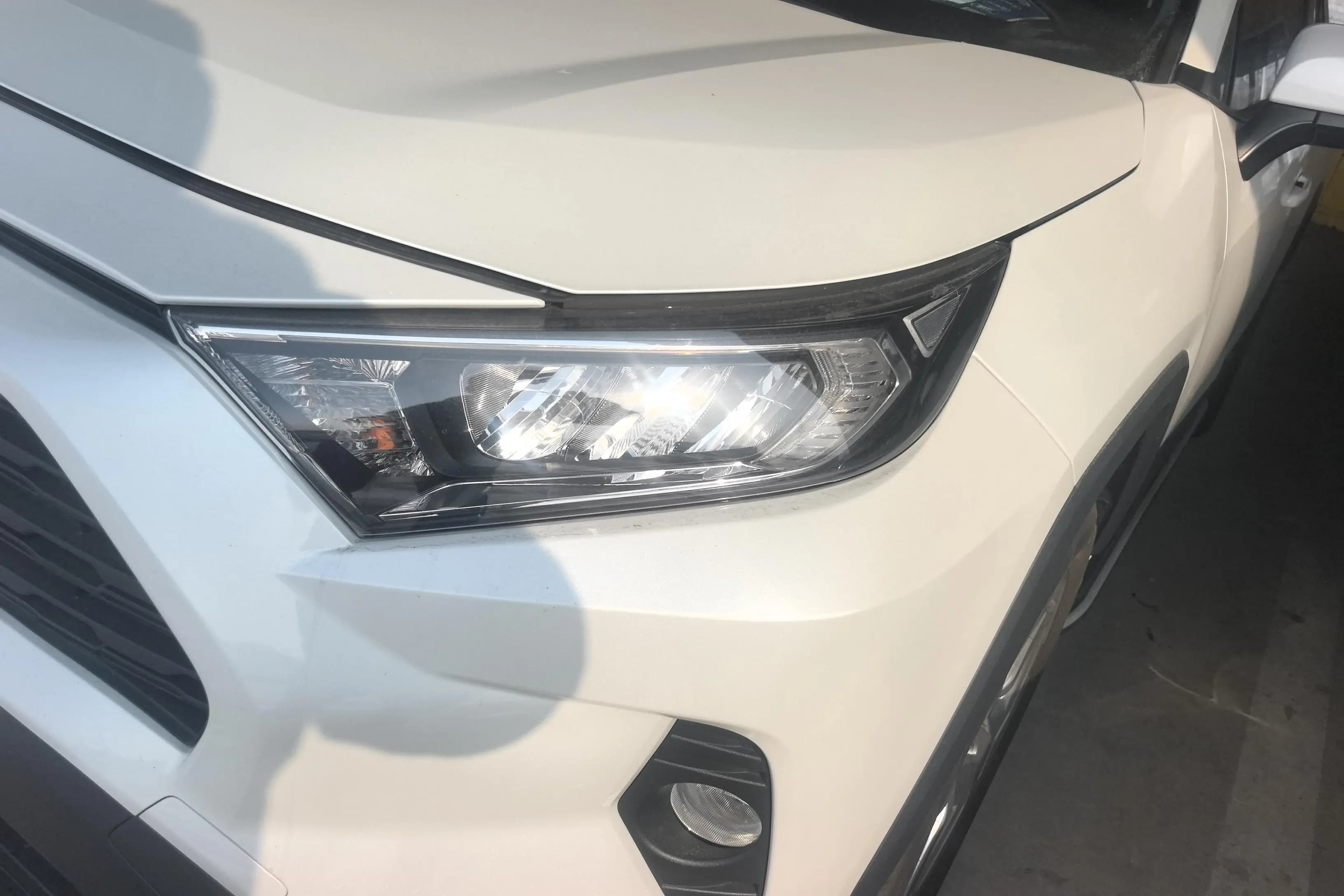 Toyota RAV4 2021 г. 96359 км. — фото 4
