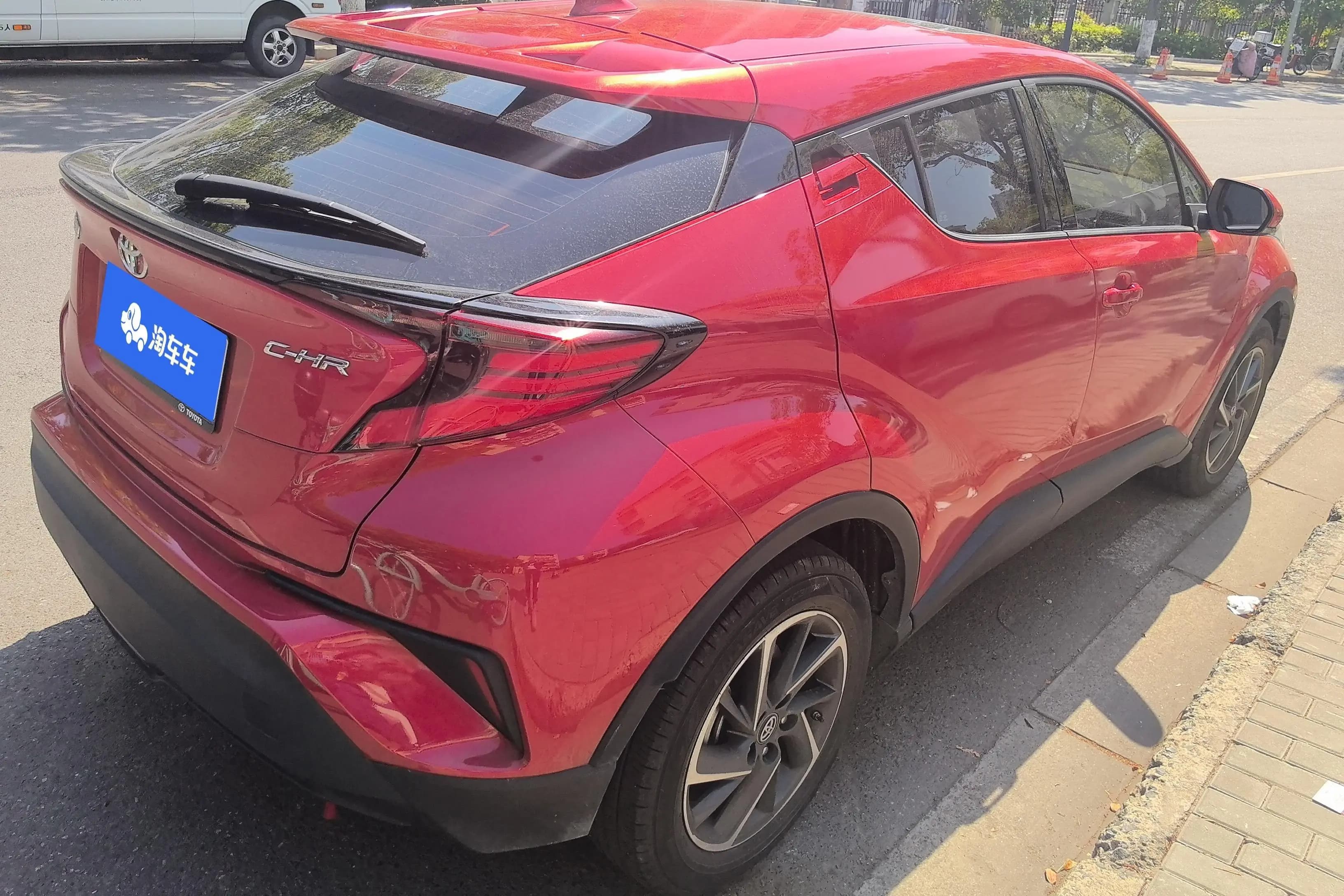 Toyota C-HR 2022 г. 13560 км. — фото 4
