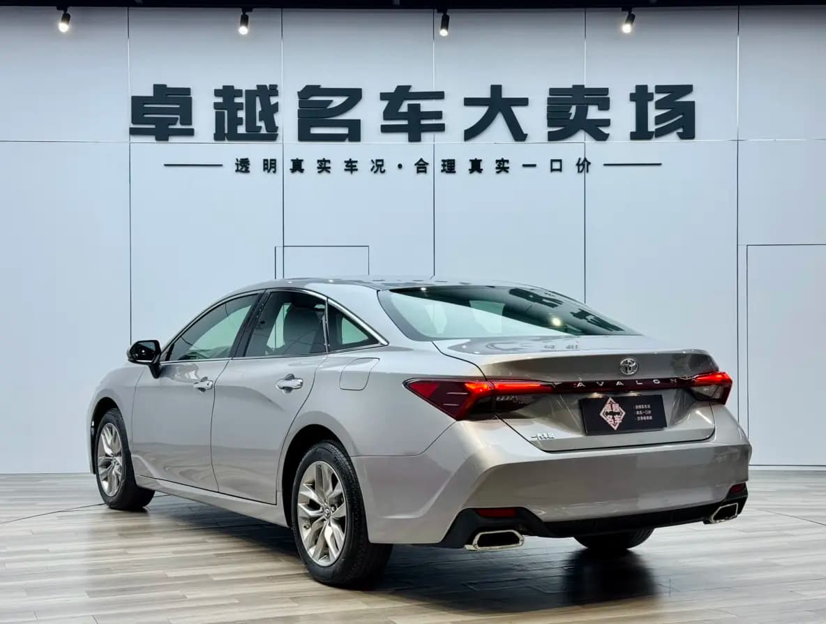 Toyota Avalon 2021 г. 82096 км. — фото 5