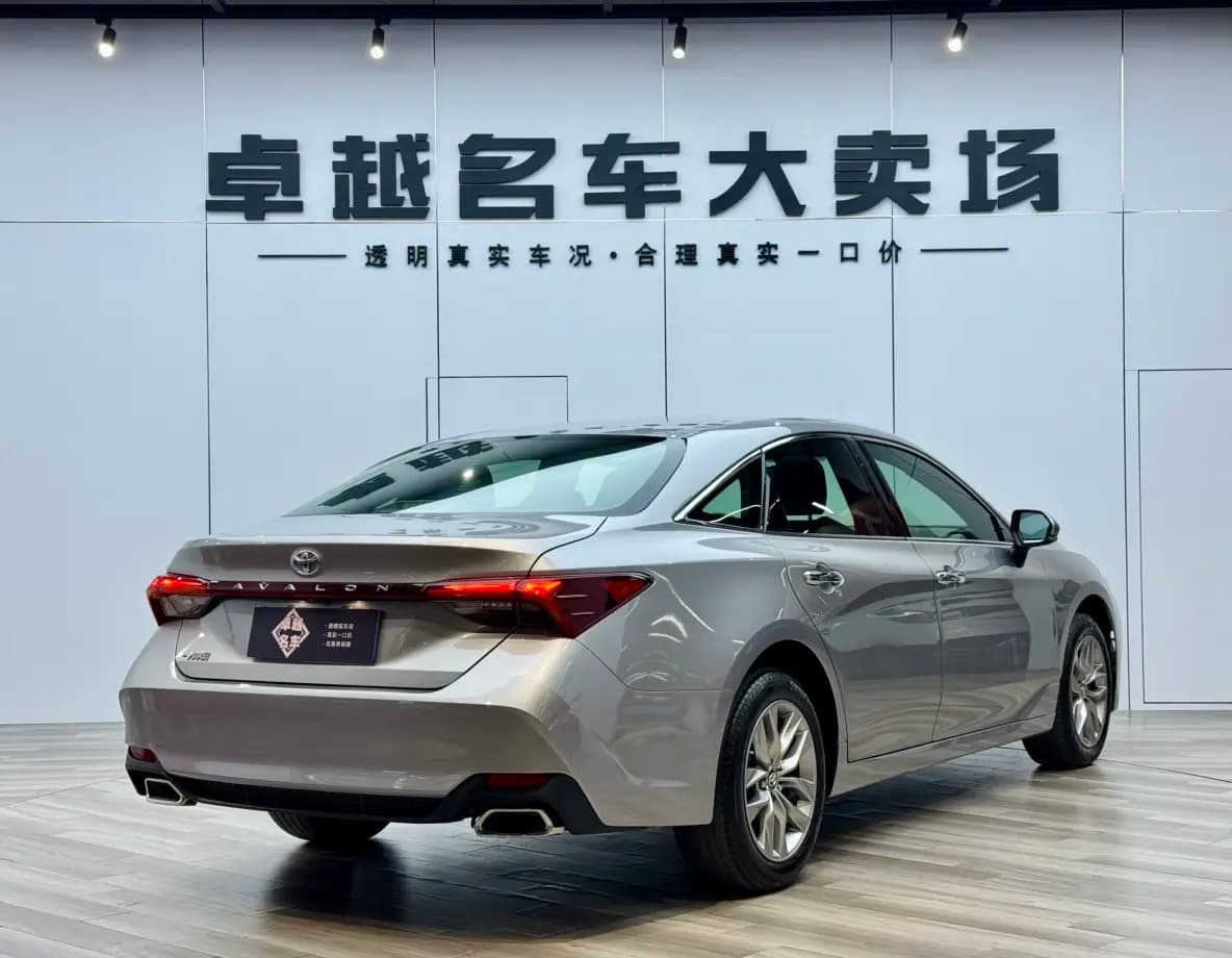 Toyota Avalon 2021 г. 82096 км. — фото 7