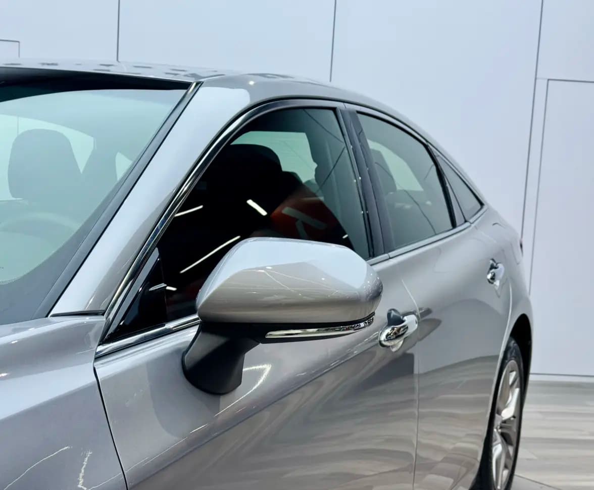 Toyota Avalon 2021 г. 82098 км. — фото 11