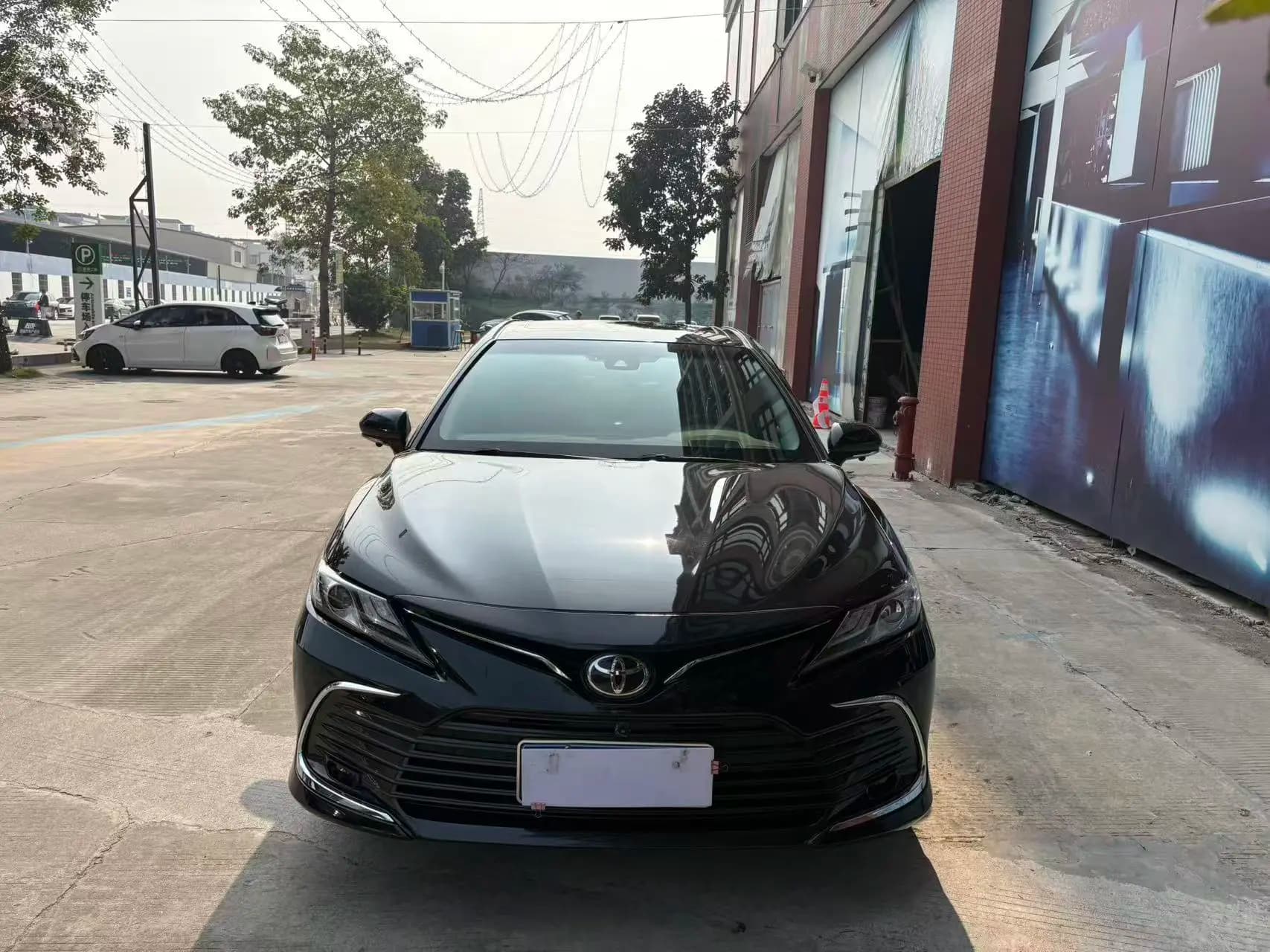 Toyota Camry 2021 г. 100066 км. — фото 2