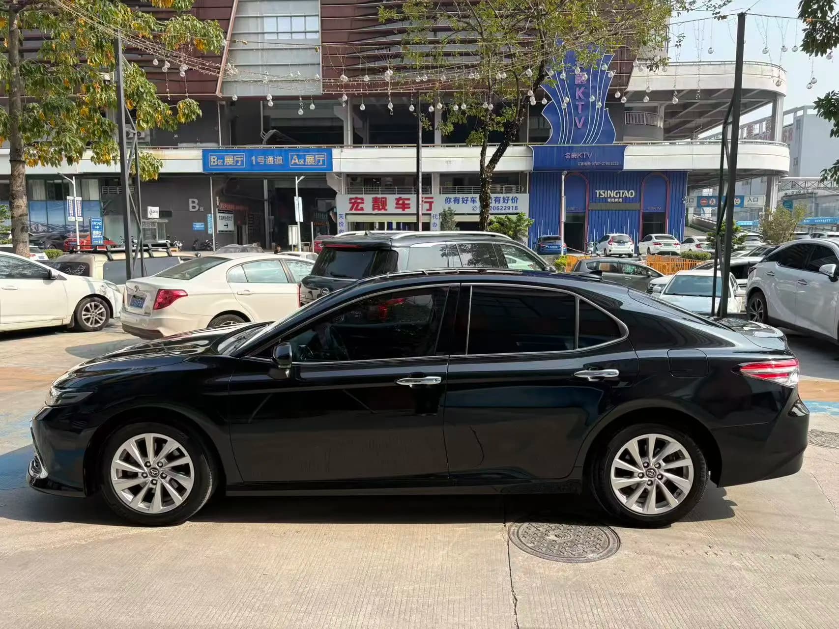 Toyota Camry 2021 г. 100066 км. — фото 3