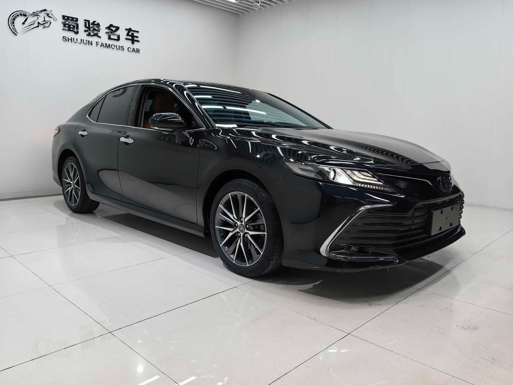 Toyota Camry 2021 г. 69167 км. — фото 3