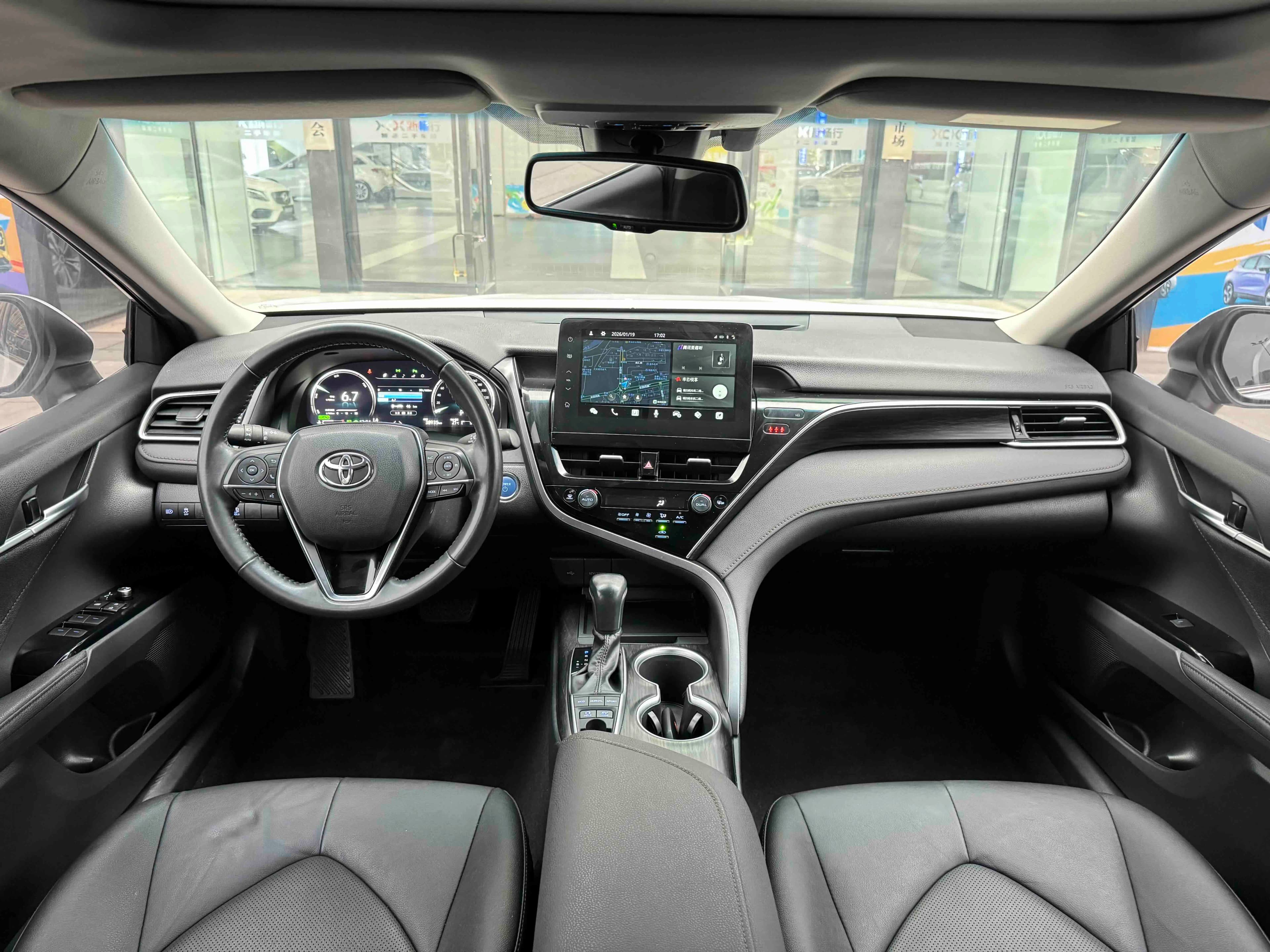 Toyota Camry 2021 г. 38068 км. — фото 11