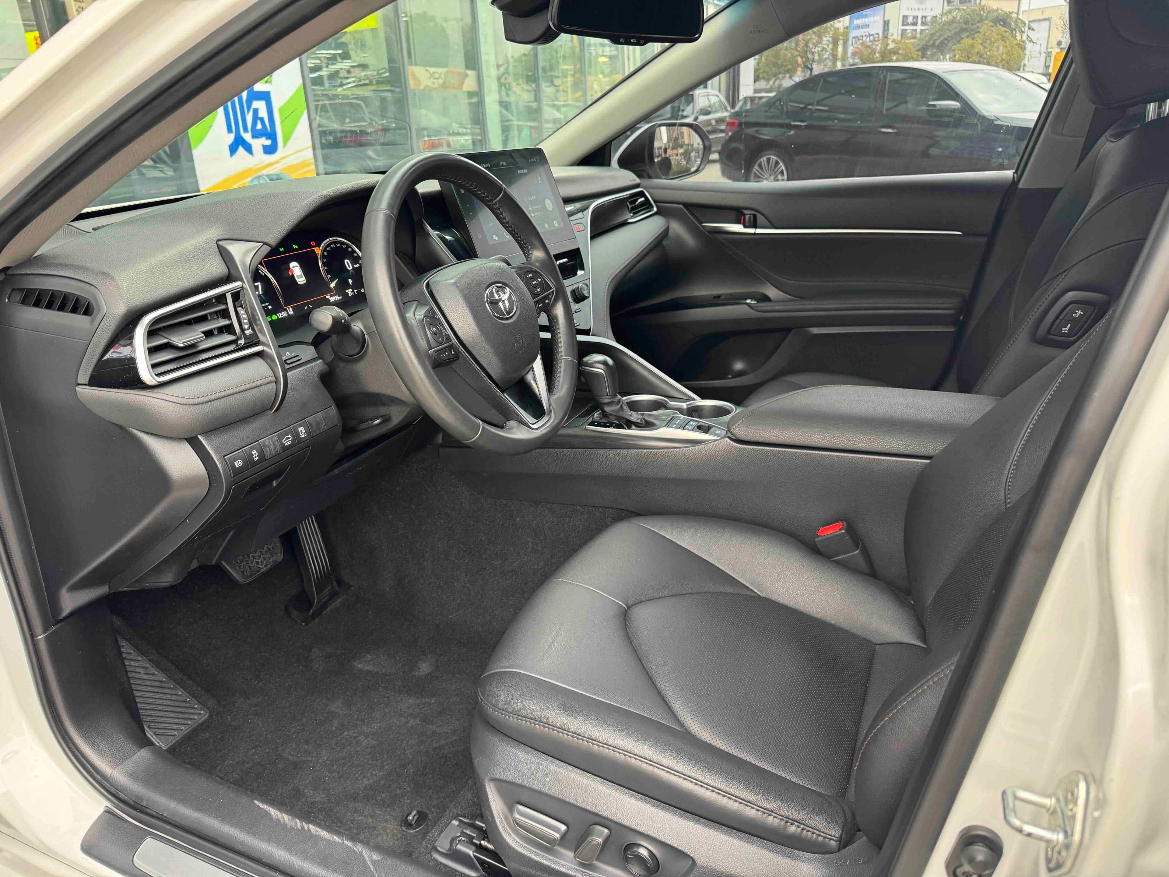 Toyota Camry 2021 г. 38068 км. — фото 17