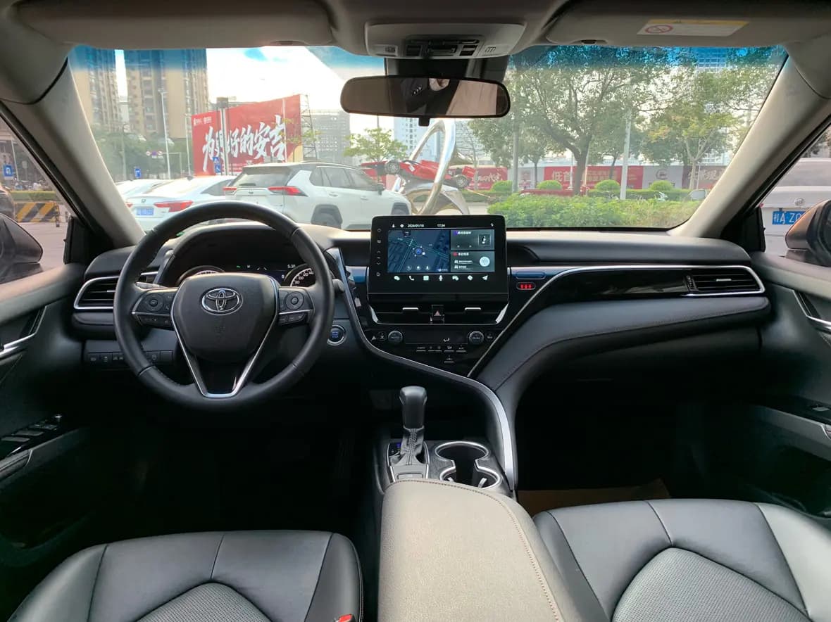 Toyota Camry 2023 г. 15069 км. — фото 8