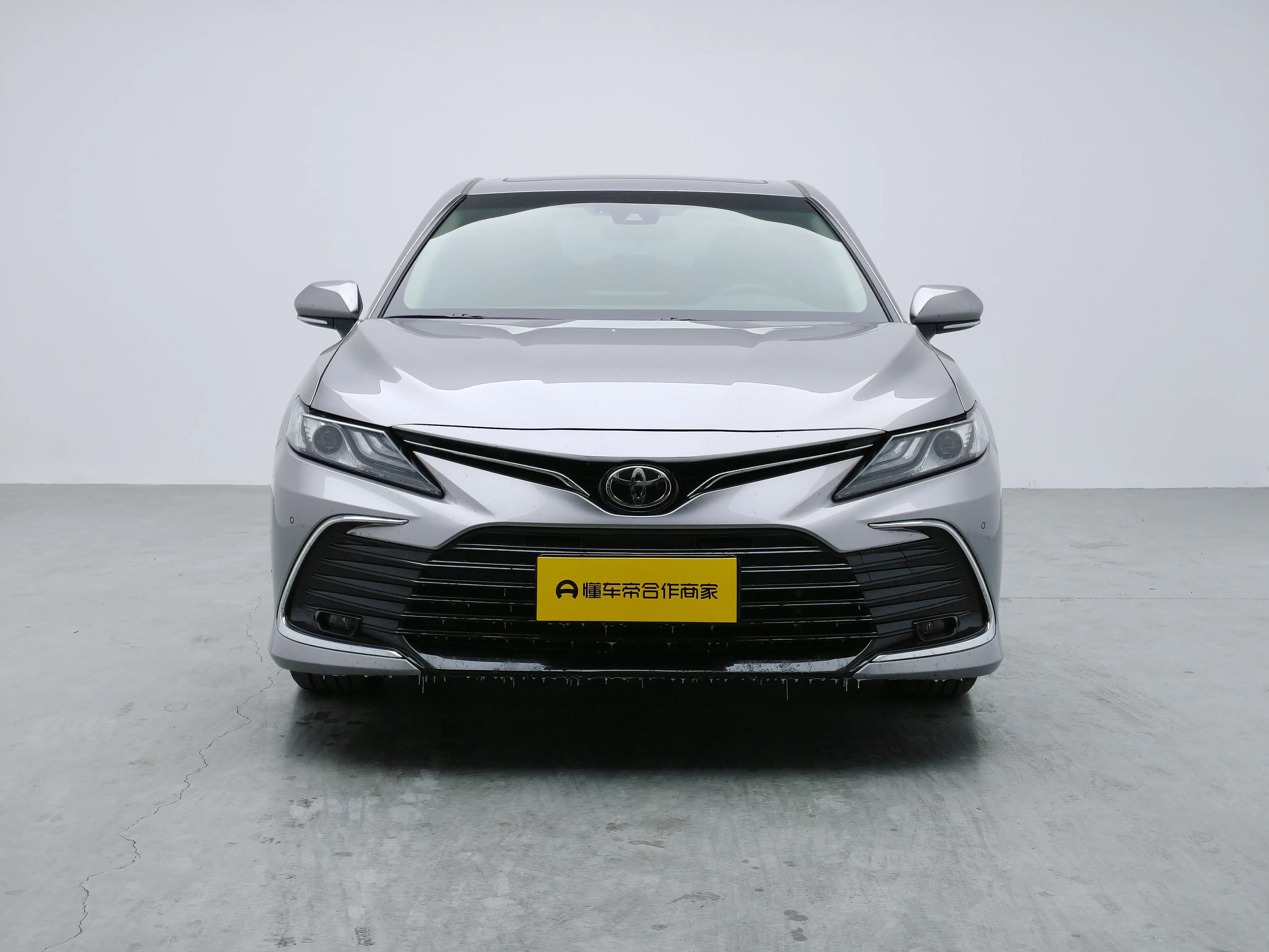 Toyota Camry 2022 г. 18071 км. — фото 2