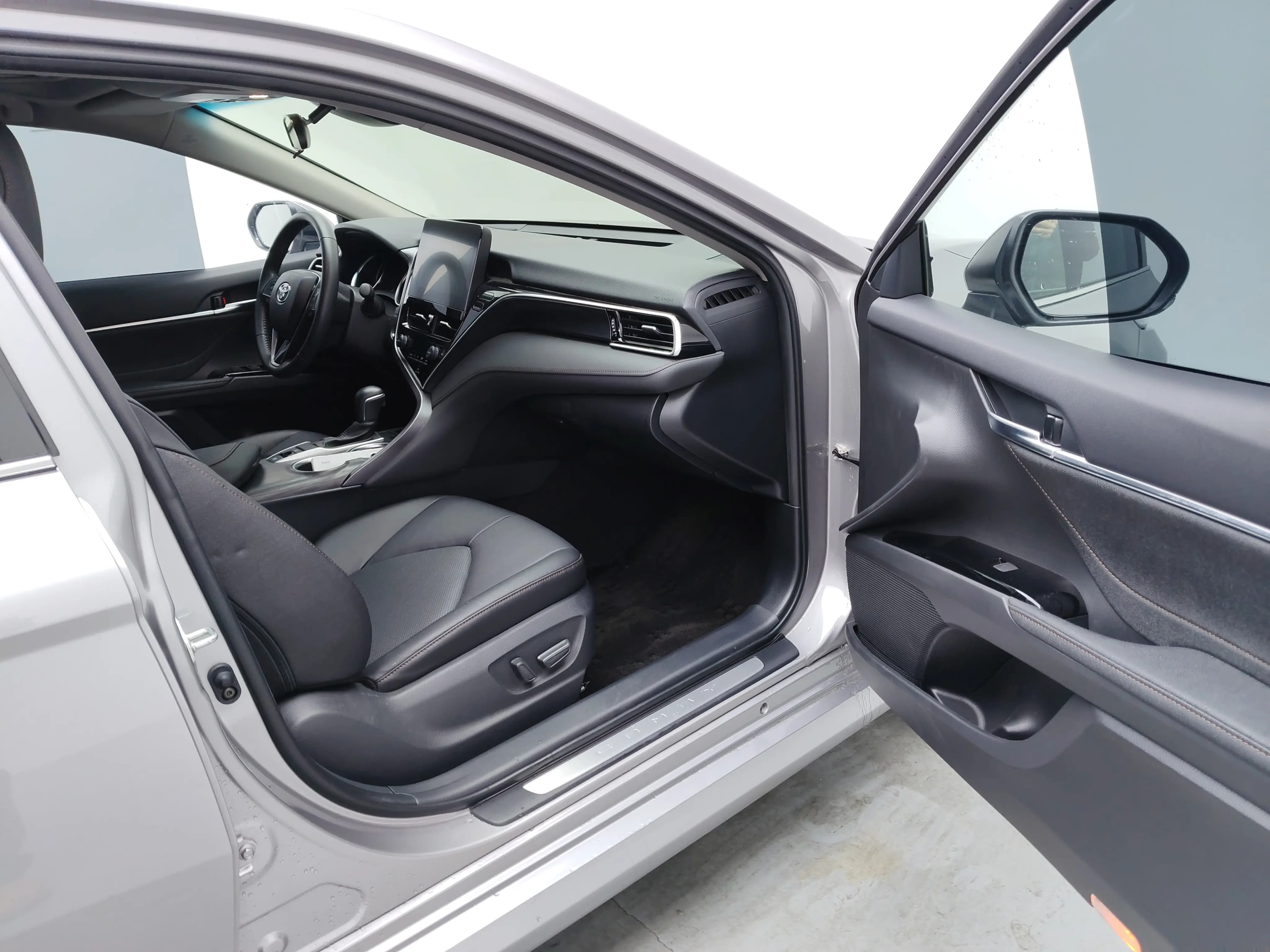 Toyota Camry 2022 г. 18071 км. — фото 12