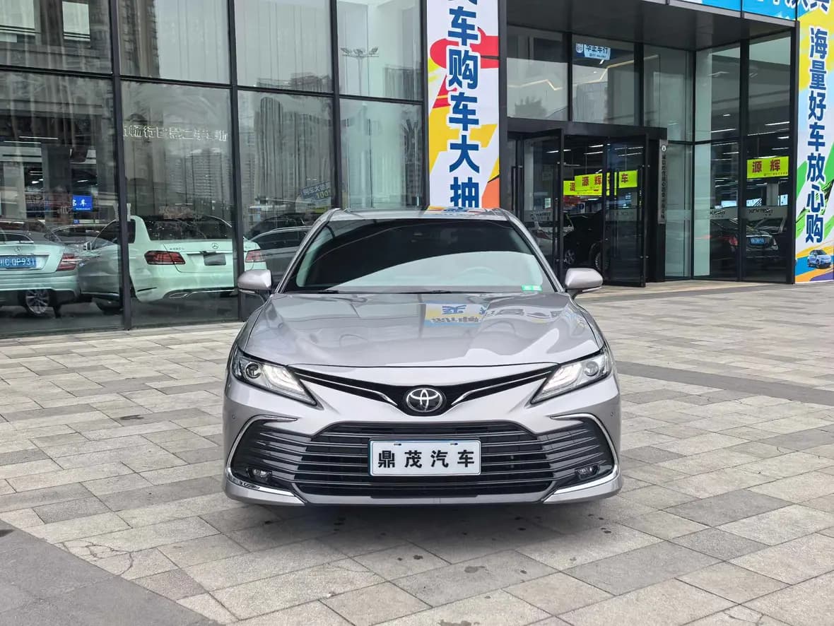 Toyota Camry 2022 г. 16072 км. — фото 2