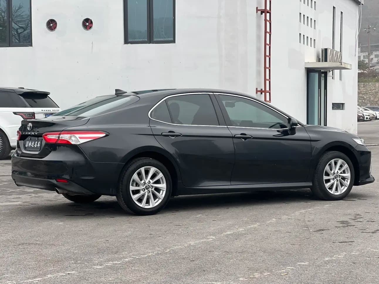 Toyota Camry 2024 г. 50074 км. — фото 3
