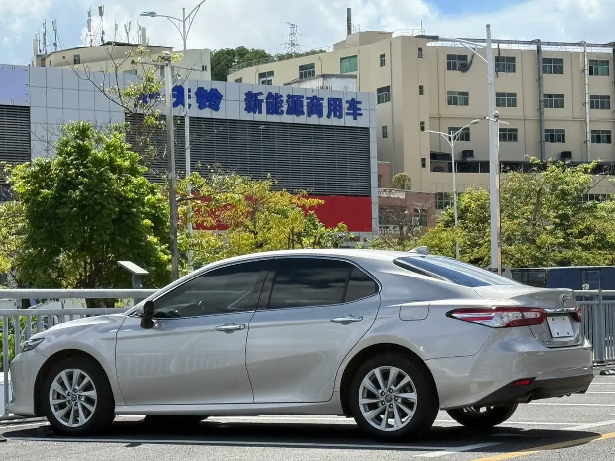 Toyota Camry 2022 г. 53075 км. — фото 4