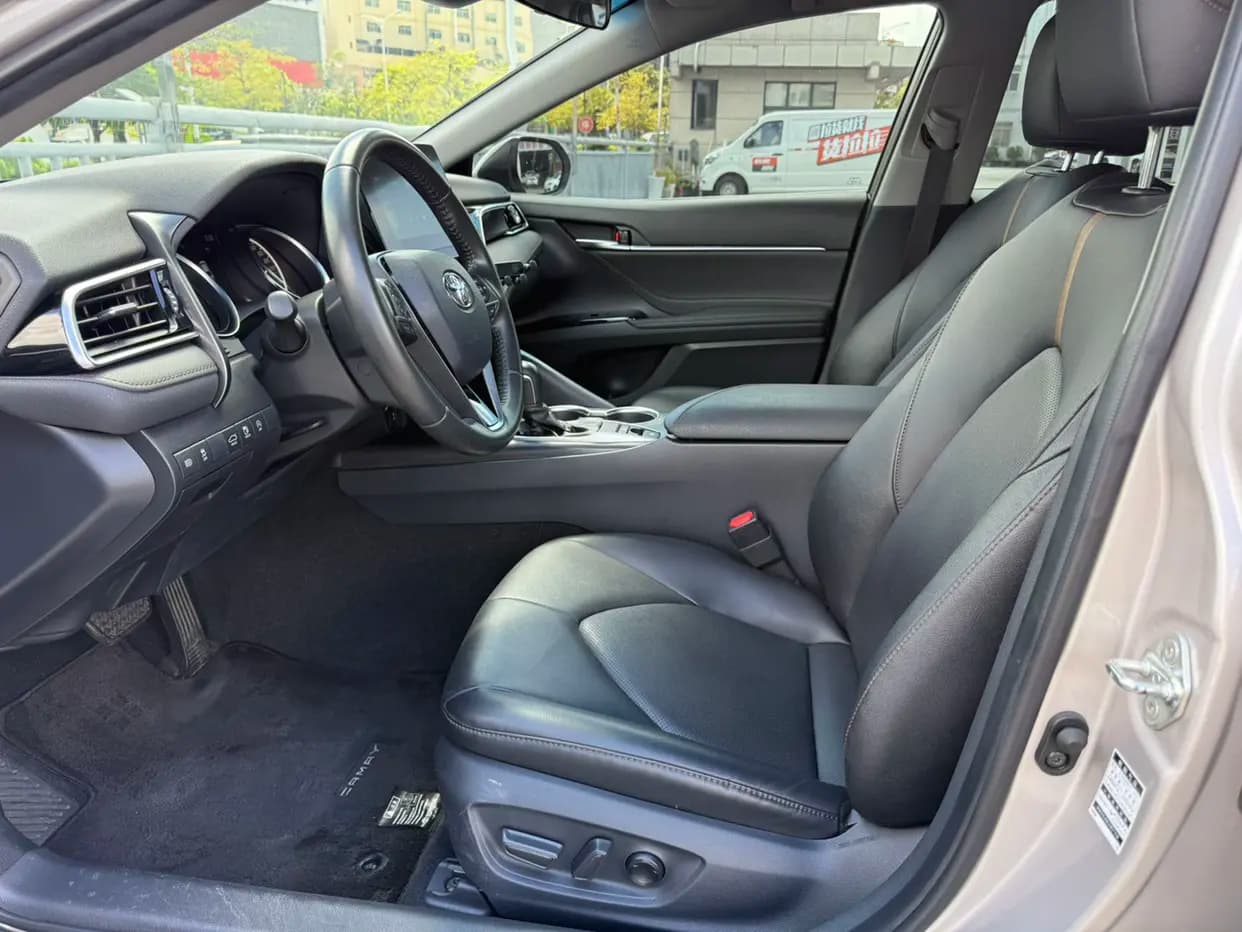 Toyota Camry 2022 г. 53075 км. — фото 8