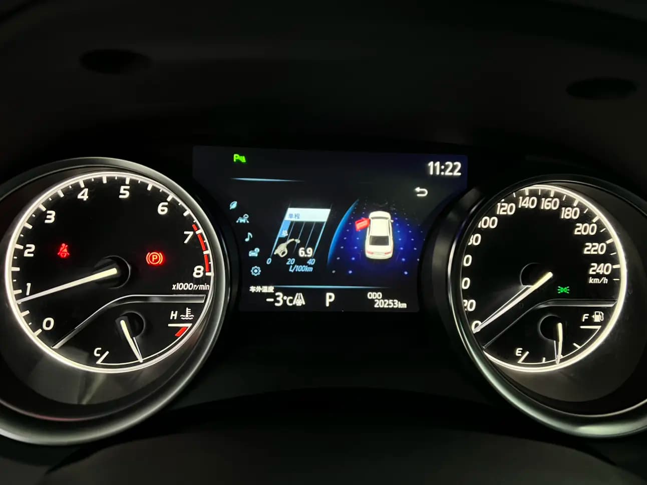Toyota Camry 2021 г. 20077 км. — фото 21