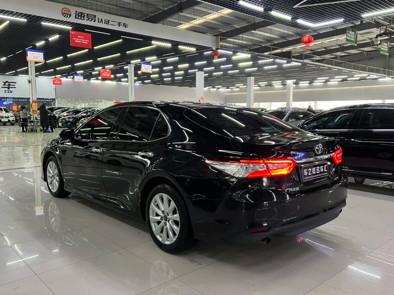 Toyota Camry 2021 г. 20077 км. — фото 4