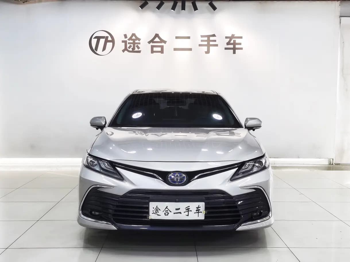 Toyota Camry 2022 г. 82078 км. — фото 2