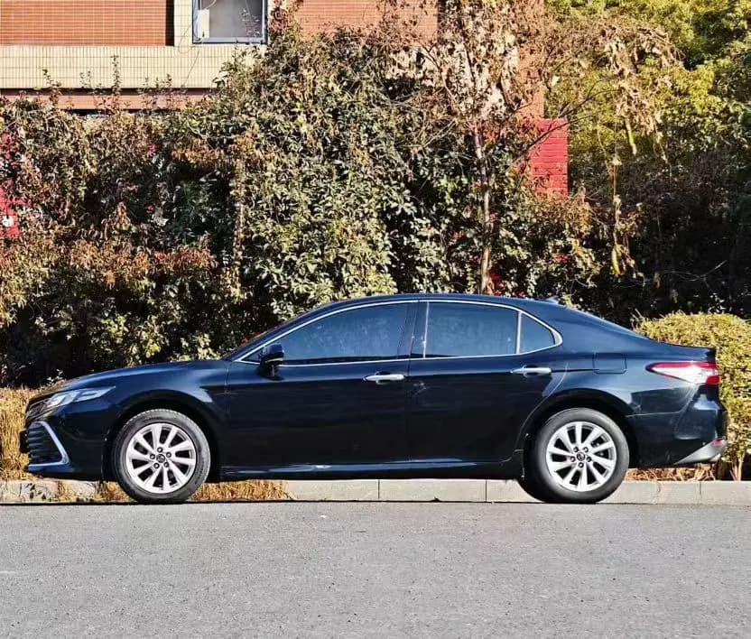 Toyota Camry 2022 г. 70000 км. — фото 3