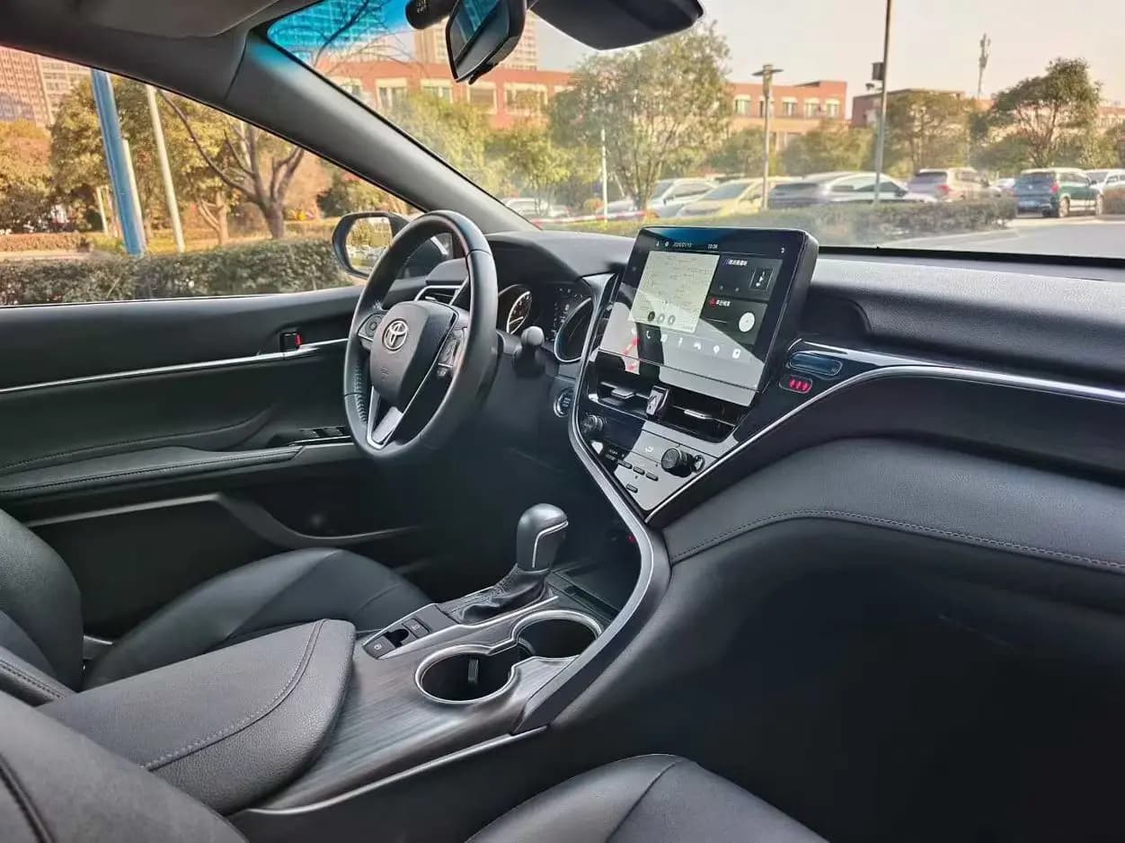 Toyota Camry 2022 г. 70000 км. — фото 6