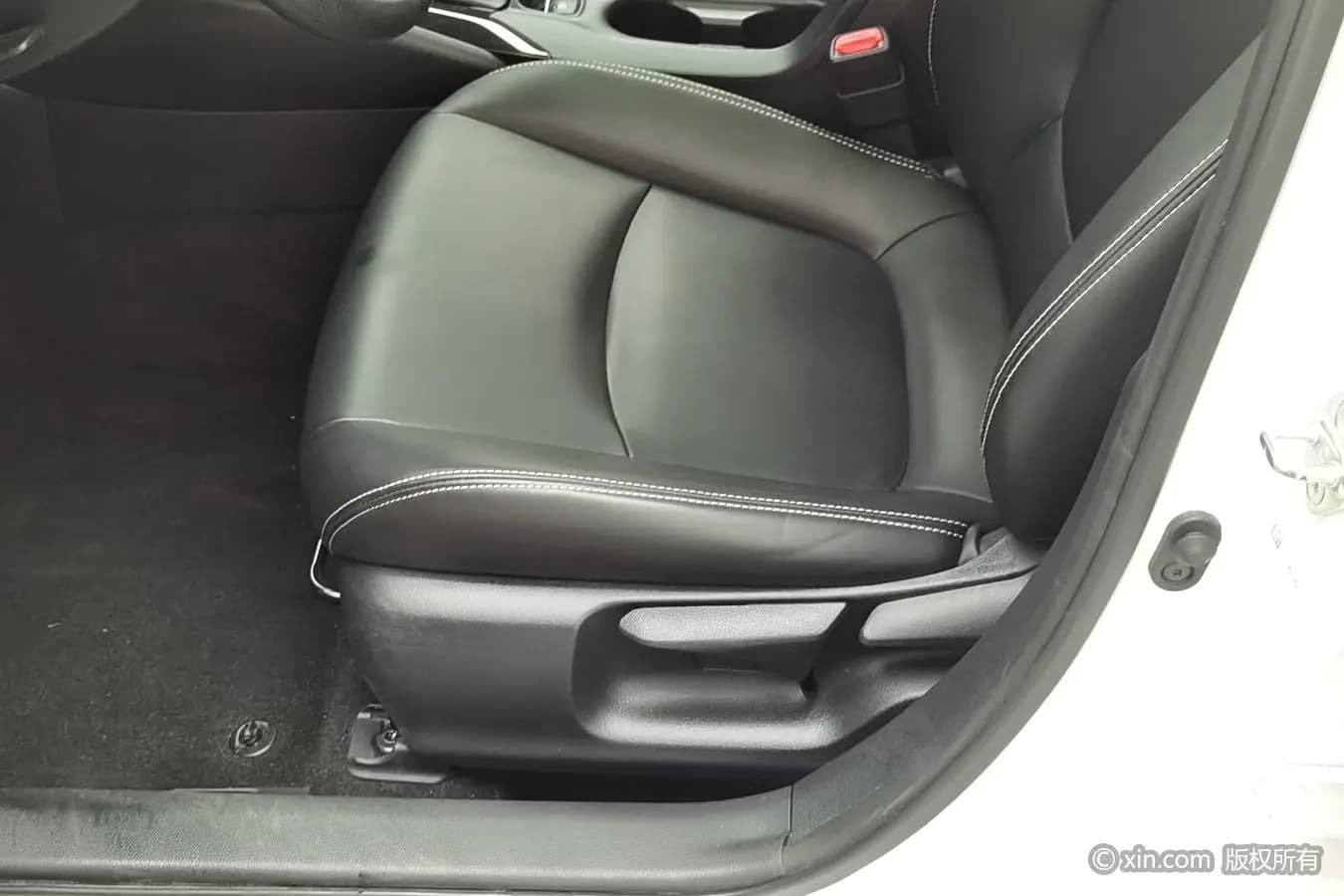 Toyota Corolla 2021 г. 42942 км. — фото 13